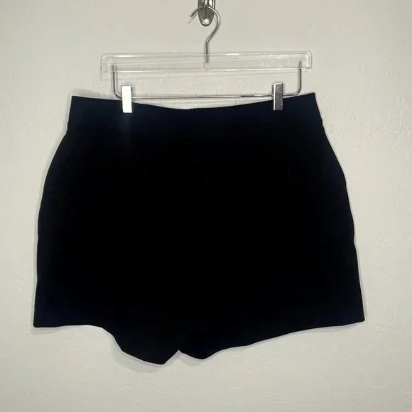 Spanx The Black Perfect A Line Classic Short 1X NWT #76 - Picture 6 of 6